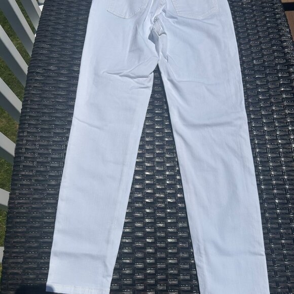 Ladies New Guess Sailor Skinny Jeans White w/ Gold Buttons  size 30 x 28 - Picture 6 of 6